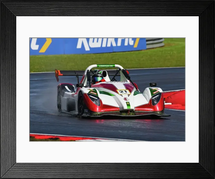 Framed Print : CJ13 9860 Jack Yang, Valour Racing Framed Print : CJ13 9860 Jack Yang, Valour Racing