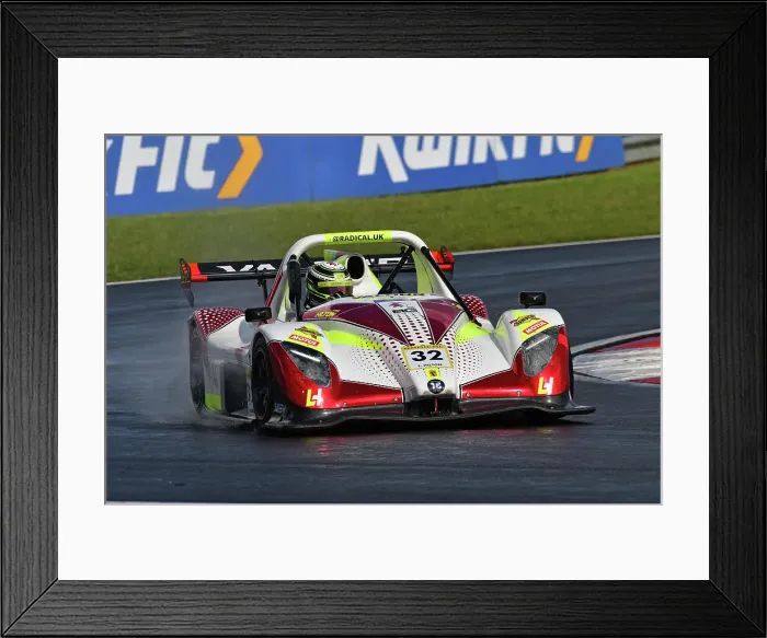 Framed Print : CJ13 9866 Luke Hilton, Valour Racing Framed Print : CJ13 9866 Luke Hilton, Valour Racing