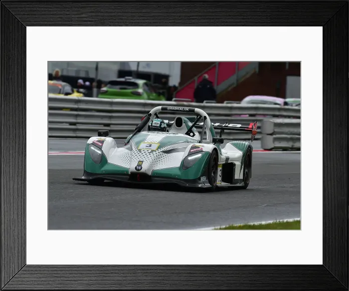 Framed Print : CM35 5825 Chris Preen, Valour Racing Framed Print : CM35 5825 Chris Preen, Valour Racing
