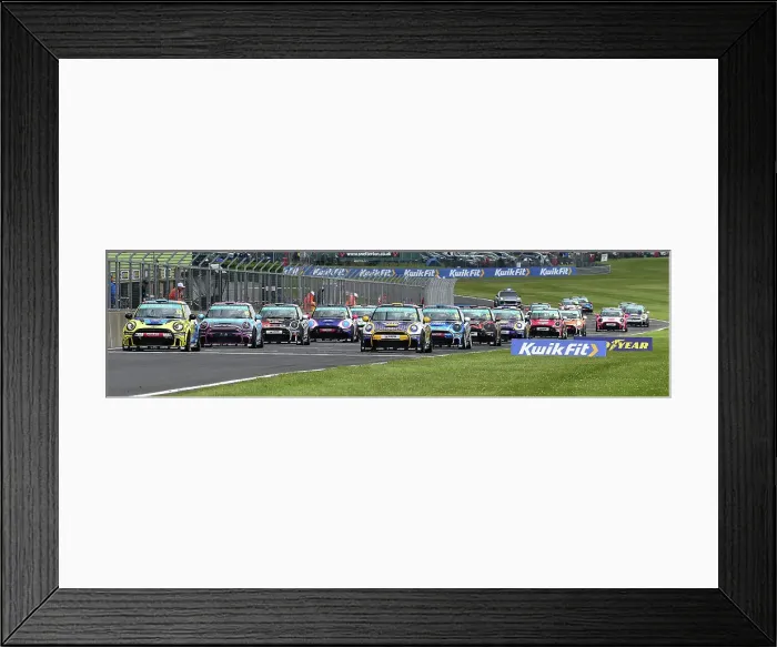 Framed Print : CM35 6157wide Grid line up for round 7 Framed Print : CM35 6157wide Grid line up for round 7