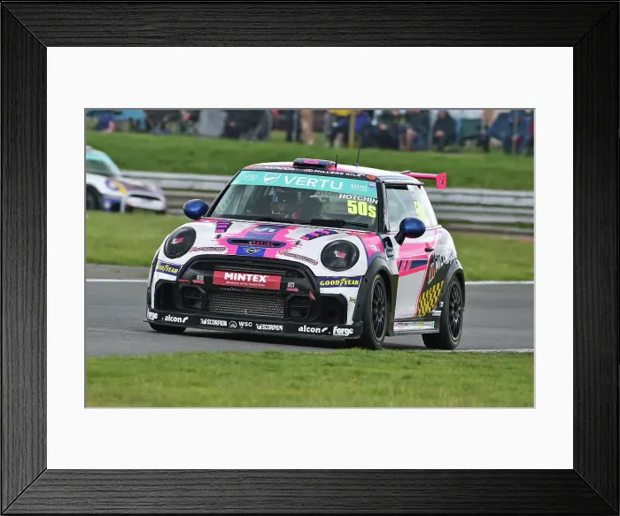 Framed Print : CM35 6238 Dylan Hotchin, MINI JCW Sport, Jamsport Racing UK
