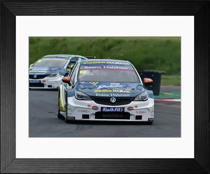 Framed Print : CM34 6945 Mikey Doble, Vauxhall Astra, Evans Halshaw Power Maxed Racing