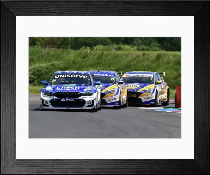 Framed Print : CM34 6975 Jake Hill, BMW 330e M Sport, Laser Tools Racing with MB Motorsport Framed Print : CM34 6975 Jake Hill, BMW 330e M Sport, Laser Tools Racing with MB Motorsport