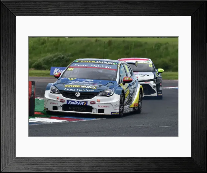 Framed Print : CM34 7409 Mikey Doble, Vauxhall Astra, Evans Halshaw Power Maxed Racing