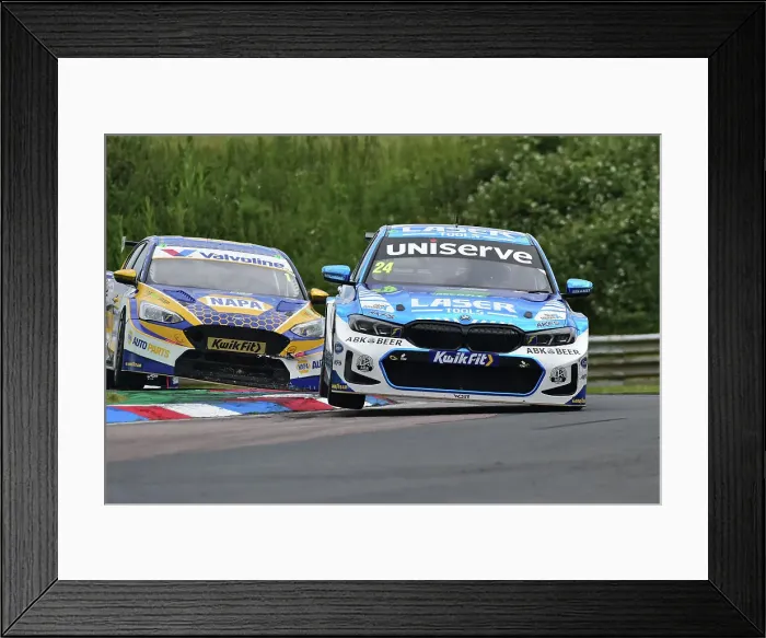 Framed Print : CM34 7727 Jake Hill, BMW 330e M Sport, Laser Tools Racing with MB Motorsport Framed Print : CM34 7727 Jake Hill, BMW 330e M Sport, Laser Tools Racing with MB Motorsport