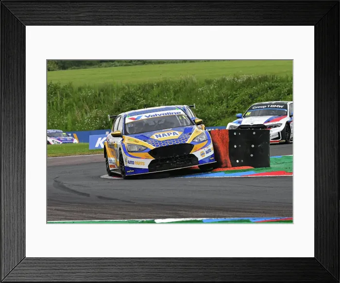 Framed Print : CJ14 0633 Ashley Sutton, Ford Focus ST, NAPA Racing UK Framed Print : CJ14 0633 Ashley Sutton, Ford Focus ST, NAPA Racing UK