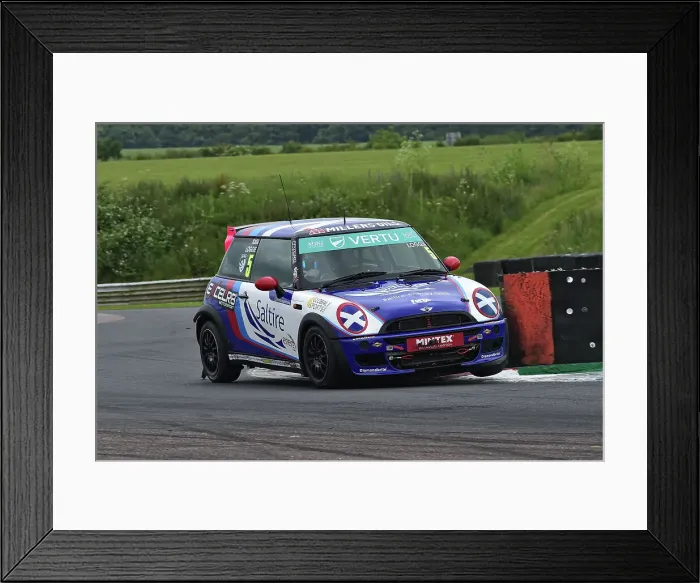 Framed Print : CM35 7570 Katia Loggie, MINI Cooper R50, Excelr8 Motorsport Framed Print : CM35 7570 Katia Loggie, MINI Cooper R50, Excelr8 Motorsport