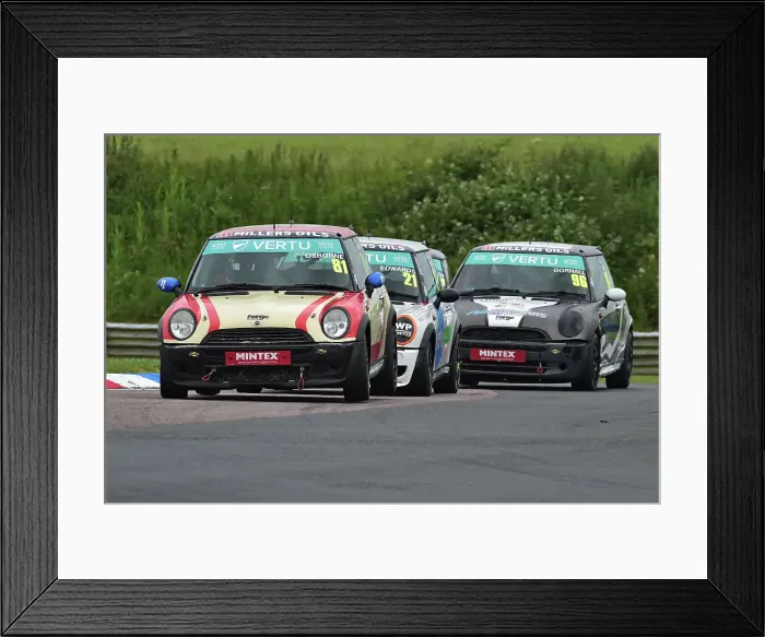 Framed Print : CM35 7577 Luca Marinoni Osborne, MINI Cooper R50, Westbourne Motorsport Framed Print : CM35 7577 Luca Marinoni Osborne, MINI Cooper R50, Westbourne Motorsport