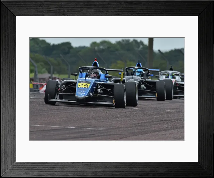 Framed Print : CM35 7549 Martin Molnar, Virtuosi Racing Framed Print : CM35 7549 Martin Molnar, Virtuosi Racing