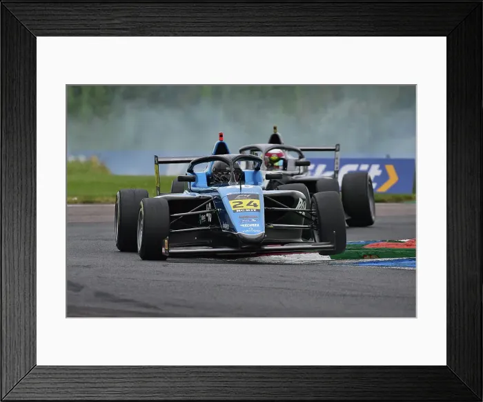 Framed Print : CM35 8532 Martin Molnar, Virtuosi Racing Framed Print : CM35 8532 Martin Molnar, Virtuosi Racing