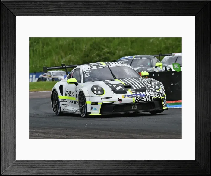 Framed Print : CM35 8104 Hugo Ellis, Team Parker Racing, Porsche 911 GT3 Cup