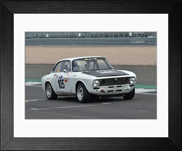 Framed Print : CM35 8647 Gary Lyon, Alfa Romeo GT2000 Framed Print : CM35 8647 Gary Lyon, Alfa Romeo GT2000