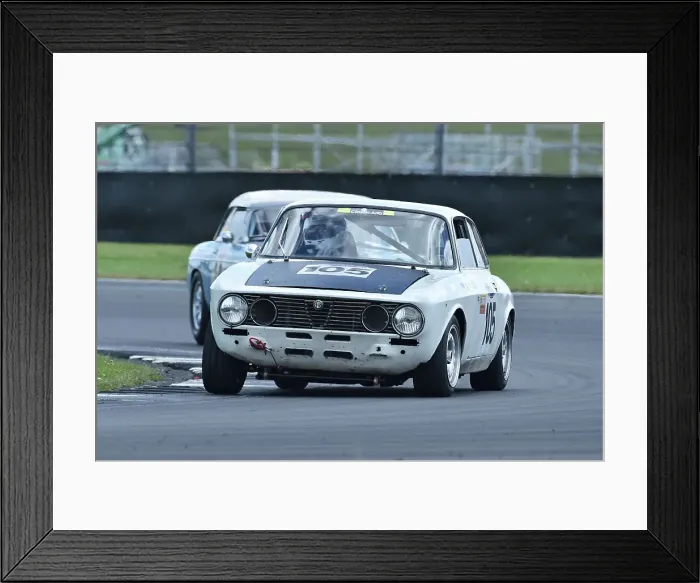 Framed Print : CM35 8712 Gary Lyon, Alfa Romeo GT2000 Framed Print : CM35 8712 Gary Lyon, Alfa Romeo GT2000