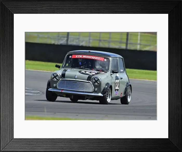Framed Print : CM35 8733 Lewis Salmon, Austin Mini Cooper Framed Print : CM35 8733 Lewis Salmon, Austin Mini Cooper