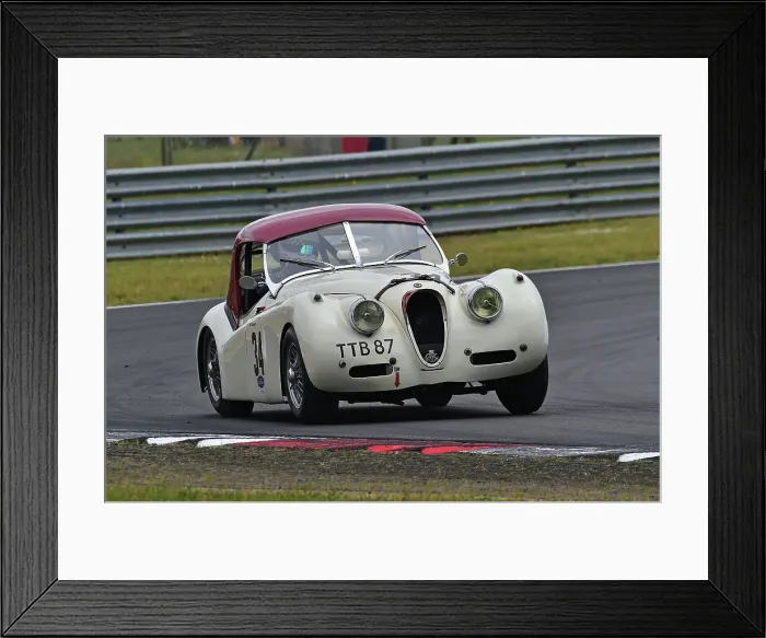 Framed Print : CM35 9638 Nick Finburgh, Oliver Marcais, Jaguar XK120 Framed Print : CM35 9638 Nick Finburgh, Oliver Marcais, Jaguar XK120