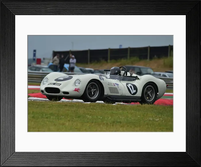 Framed Print : CM35 9379 Richard Hudson, Stuart Morley, Lister Knobbly Framed Print : CM35 9379 Richard Hudson, Stuart Morley, Lister Knobbly