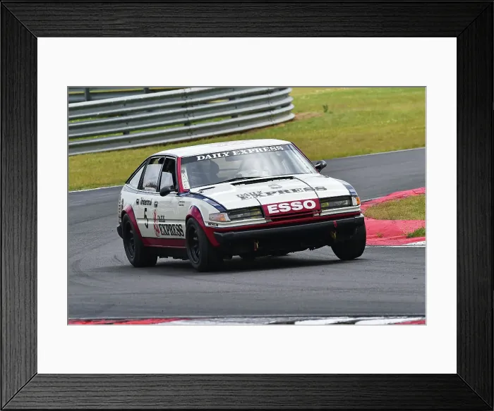 Framed Print : CM35 9565 Jack Moody, Rover SD1 Framed Print : CM35 9565 Jack Moody, Rover SD1