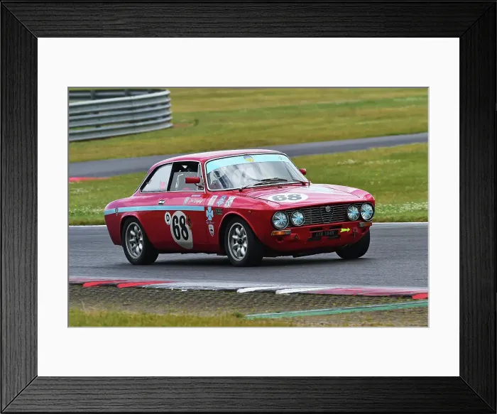 Framed Print : CM35 9590 Jon Wagstaff, Paul Wallis, Alfa Romeo 2000 GTV Framed Print : CM35 9590 Jon Wagstaff, Paul Wallis, Alfa Romeo 2000 GTV