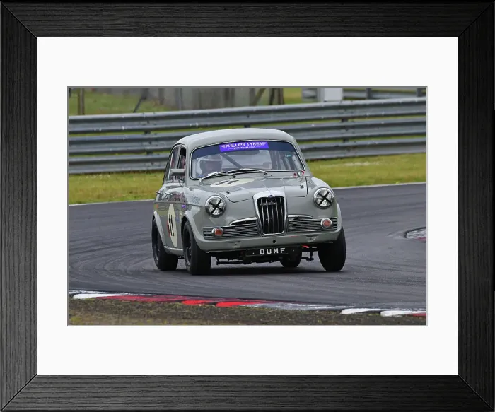 Framed Print : CJ14 2226 Ding Boston, OUMF Riley One point five Framed Print : CJ14 2226 Ding Boston, OUMF Riley One point five