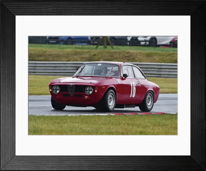 Framed Print : CM35 9284 James Colburn, Alfa Romeo Giulia Sprint GT Framed Print : CM35 9284 James Colburn, Alfa Romeo Giulia Sprint GT