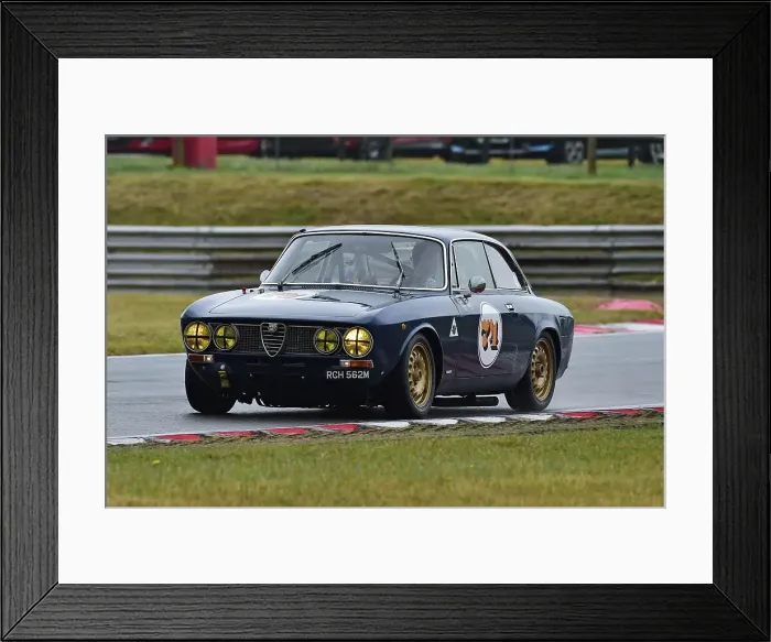 Framed Print : CM35 9305 Ambrogio Perfetti, Alfa Romeo 2000 GTV Framed Print : CM35 9305 Ambrogio Perfetti, Alfa Romeo 2000 GTV
