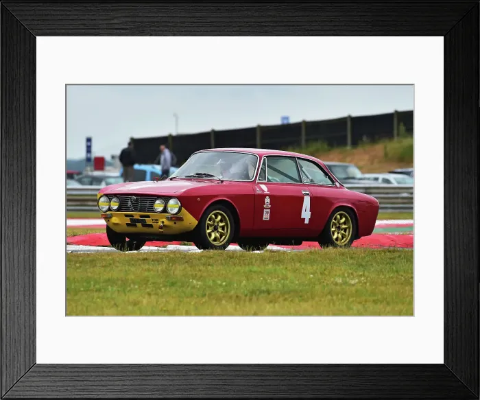 Framed Print : CM35 9355 Ken Rorrison, Alfa Romeo 2000 GTV Framed Print : CM35 9355 Ken Rorrison, Alfa Romeo 2000 GTV