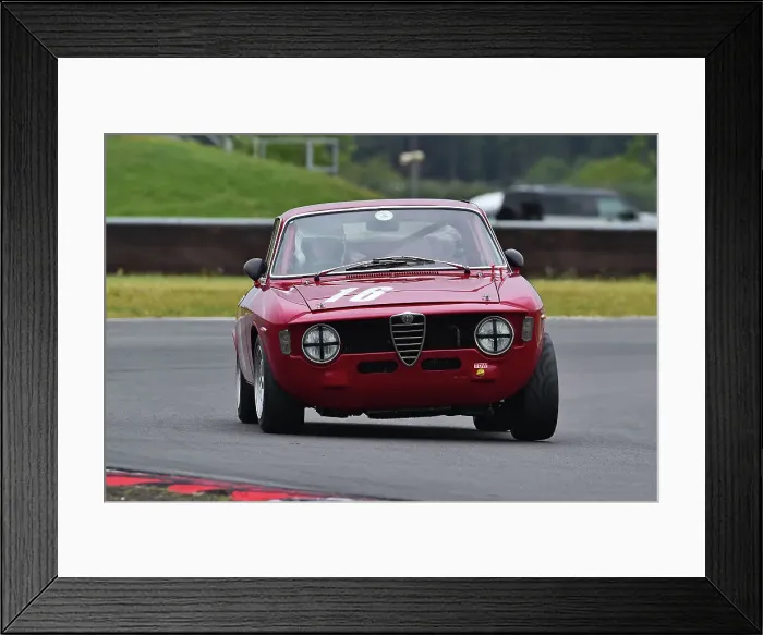 Framed Print : CM35 9679 James Colburn, Alfa Romeo Giulia Sprint GT Framed Print : CM35 9679 James Colburn, Alfa Romeo Giulia Sprint GT
