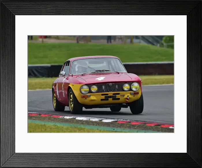 Framed Print : CM35 9689 Ken Rorrison, Alfa Romeo 2000 GTV Framed Print : CM35 9689 Ken Rorrison, Alfa Romeo 2000 GTV