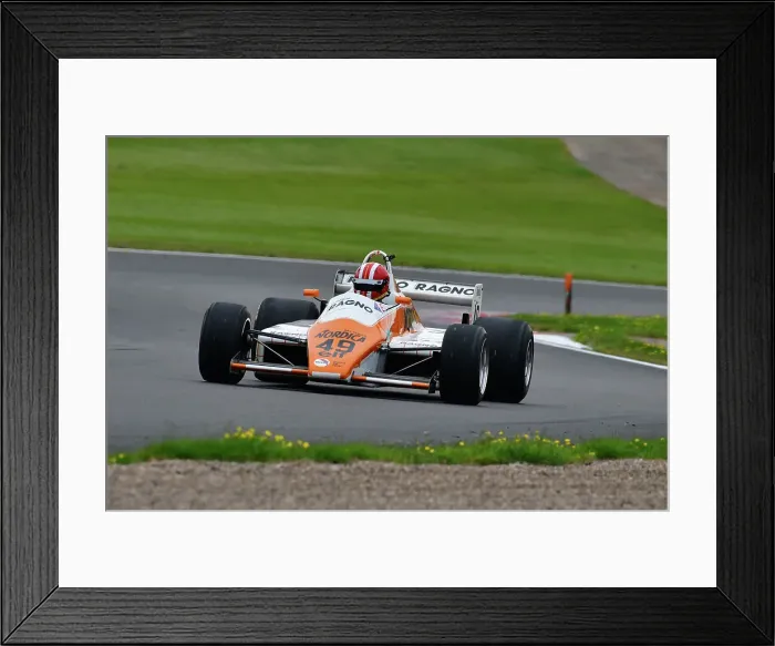 Framed Print : CJ14 4264 Nick Pink, Arrows A5 Framed Print : CJ14 4264 Nick Pink, Arrows A5