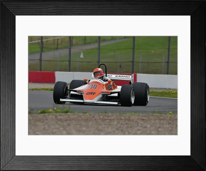 Framed Print : CJ14 4284 Simon Fish, Arrows A4