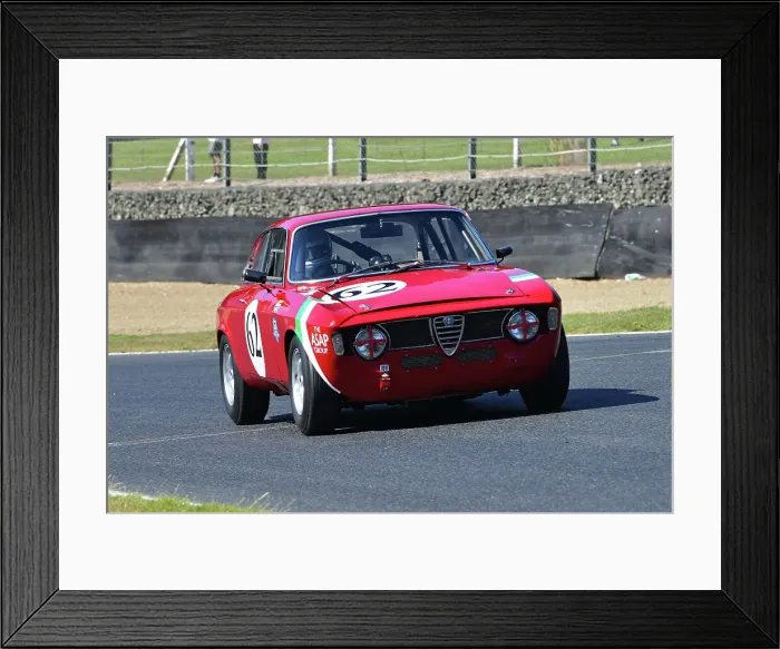 Framed Print : CJ14 5054 Alun Edwards, Alfa Romeo Giulia Sprint GT Framed Print : CJ14 5054 Alun Edwards, Alfa Romeo Giulia Sprint GT