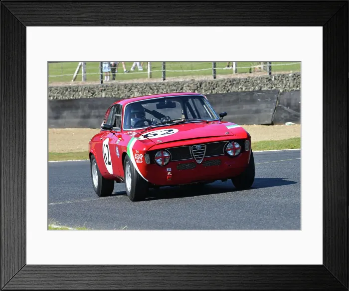 Framed Print : CJ14 5072 Alun Edwards, Alfa Romeo Giulia Sprint GT Framed Print : CJ14 5072 Alun Edwards, Alfa Romeo Giulia Sprint GT