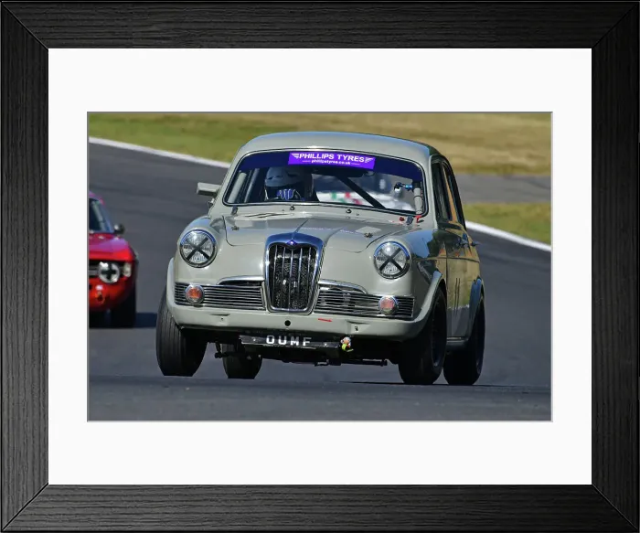 Framed Print : CJ14 5121 Ding Boston, OUMF Riley One point five