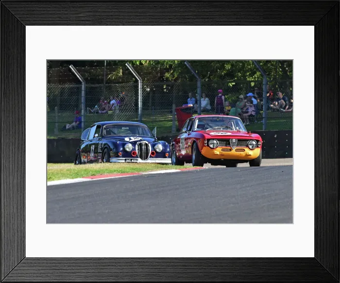 Framed Print : CJ14 5233 David Alexander, Richard Fores, Alfa Romeo Giulia Sprint GT, Grant Williams, Jaguar Mk2 Framed Print : CJ14 5233 David Alexander, Richard Fores, Alfa Romeo Giulia Sprint GT, Grant Williams, Jaguar Mk2
