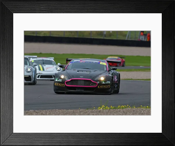 Framed Print : CJ14 4103 Paul Whight, Rob Fenn, Aston Martin Vantage GT2 Framed Print : CJ14 4103 Paul Whight, Rob Fenn, Aston Martin Vantage GT2