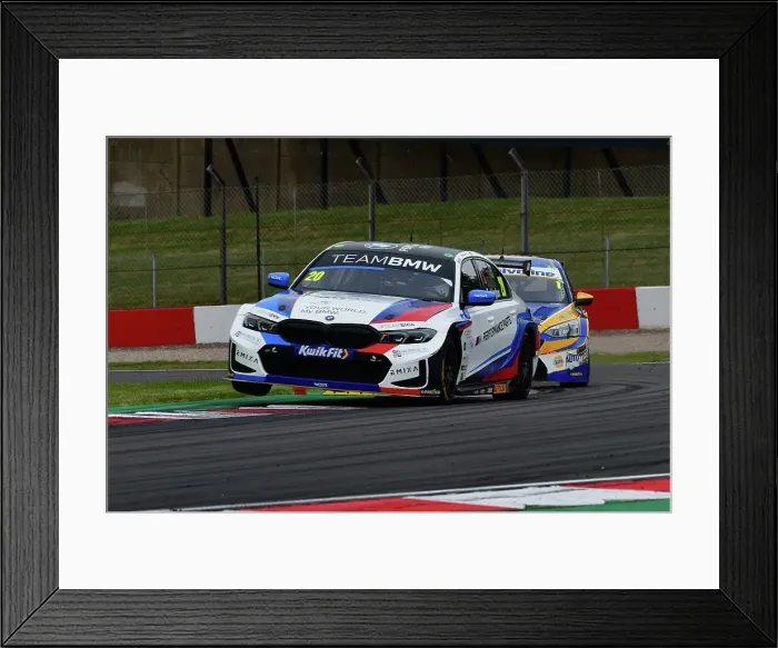 Framed Print : CJ14 6135 Colin Turkington, BMW 330e M Sport, Team BMW Framed Print : CJ14 6135 Colin Turkington, BMW 330e M Sport, Team BMW
