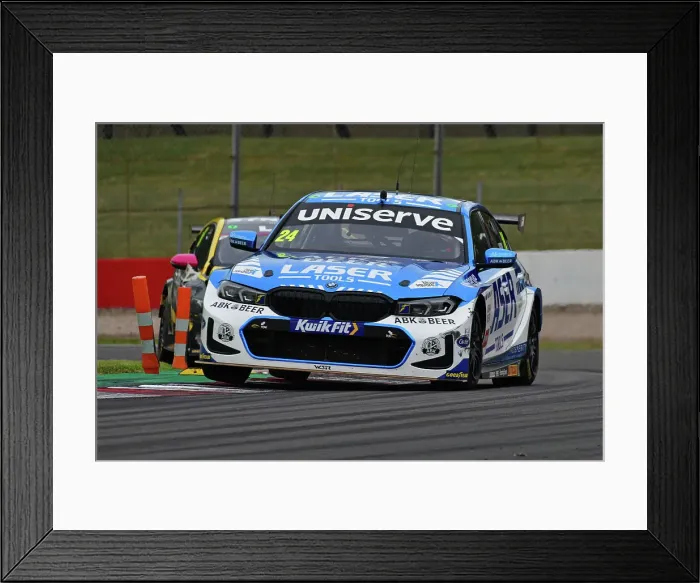 Framed Print : CJ14 6157 Jake Hill, BMW 330e M Sport, Laser Tools Racing with MB Motorsport Framed Print : CJ14 6157 Jake Hill, BMW 330e M Sport, Laser Tools Racing with MB Motorsport