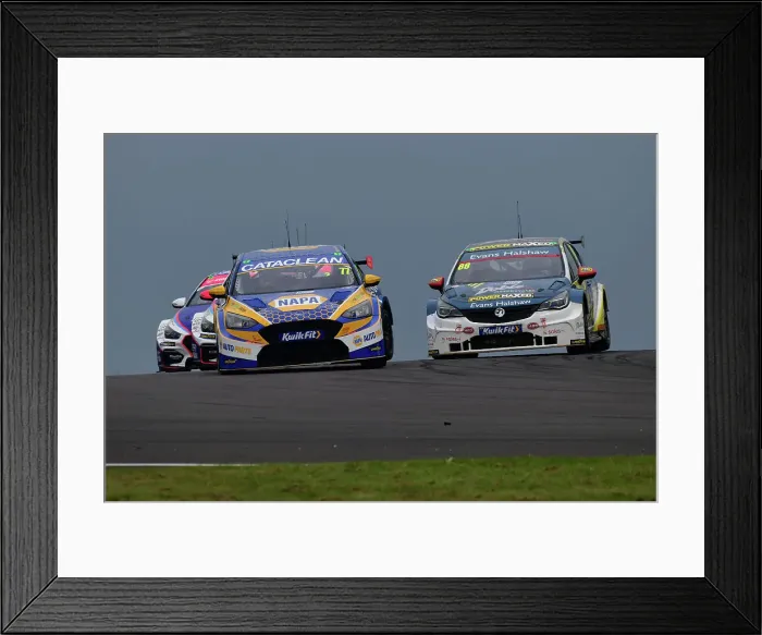 Framed Print : CJ14 6510 Sam Osborne, Ford Focus ST, NAPA Racing UK Framed Print : CJ14 6510 Sam Osborne, Ford Focus ST, NAPA Racing UK