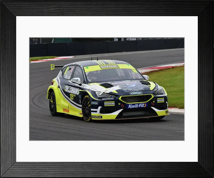 Framed Print : CJ14 6672 Daryl DeLeon, Cupra Leon, Duckhams Racing with Un-Limited Motorsport-2 Framed Print : CJ14 6672 Daryl DeLeon, Cupra Leon, Duckhams Racing with Un-Limited Motorsport-2