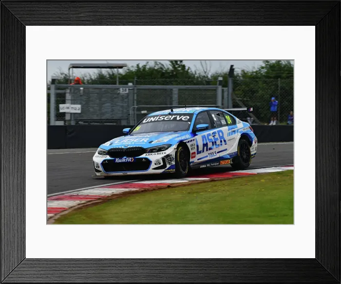 Framed Print : CJ14 6681 Jake Hill, BMW 330e M Sport, Laser Tools Racing with MB Motorsport Framed Print : CJ14 6681 Jake Hill, BMW 330e M Sport, Laser Tools Racing with MB Motorsport