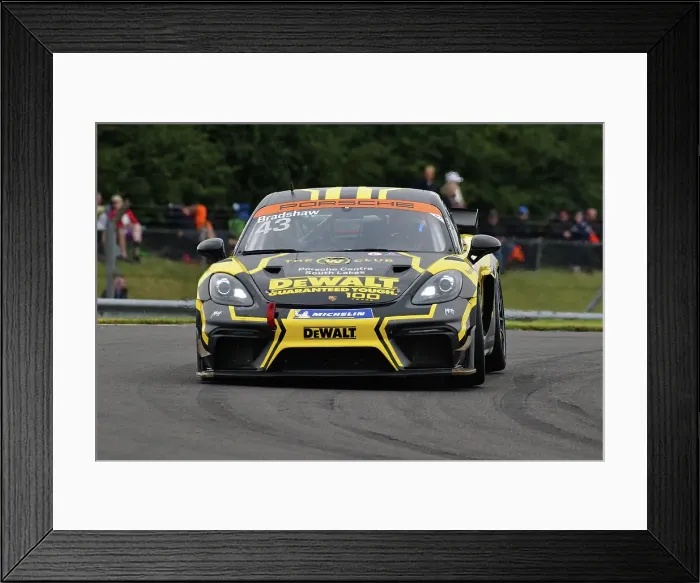 Framed Print : CJ14 6808 Thomas Bradshaw, Porsche 718 Cayman GT4 RS Clubsport, Toro Verde GT Framed Print : CJ14 6808 Thomas Bradshaw, Porsche 718 Cayman GT4 RS Clubsport, Toro Verde GT