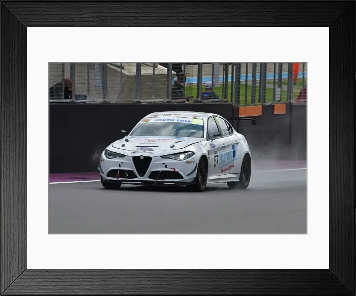 Framed Print : CJ14_5403 Barry McMahon, Alfa Romeo Giulia.jpg