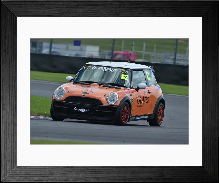 Framed Print : CM35_8824 Les Conway, MINI Cooper.jpg Framed Print : CM35_8824 Les Conway, MINI Cooper.jpg
