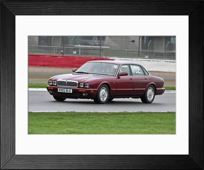 Framed Print : CZ1_0281 George Shackleton, Jaguar XJ6.jpg Framed Print : CZ1_0281 George Shackleton, Jaguar XJ6.jpg