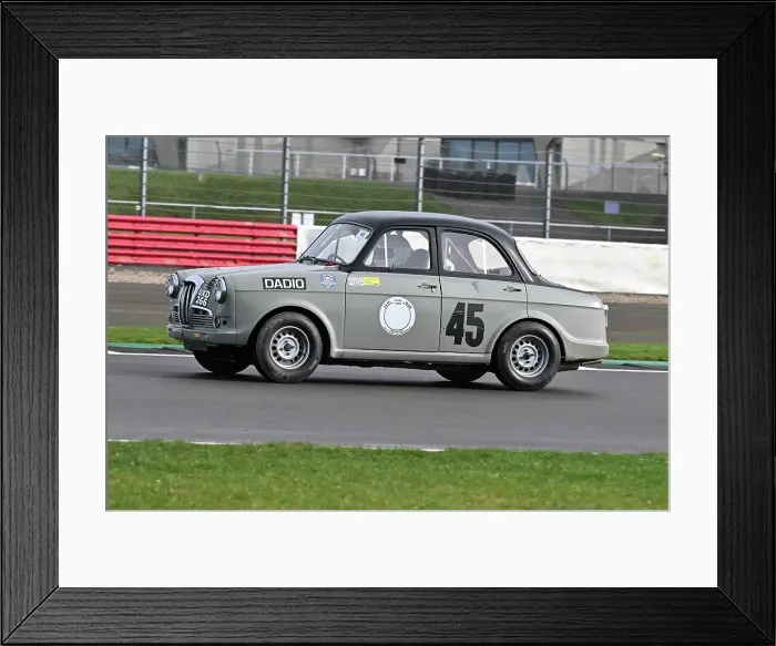 Framed Print : CZ1_0423 Ollie Leston, Riley One-Point-Five.jpg