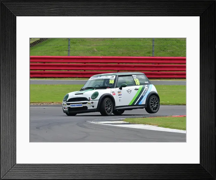 Framed Print : CJ14_0813 William Lynch, MINI Coopers R53.jpg Framed Print : CJ14_0813 William Lynch, MINI Coopers R53.jpg