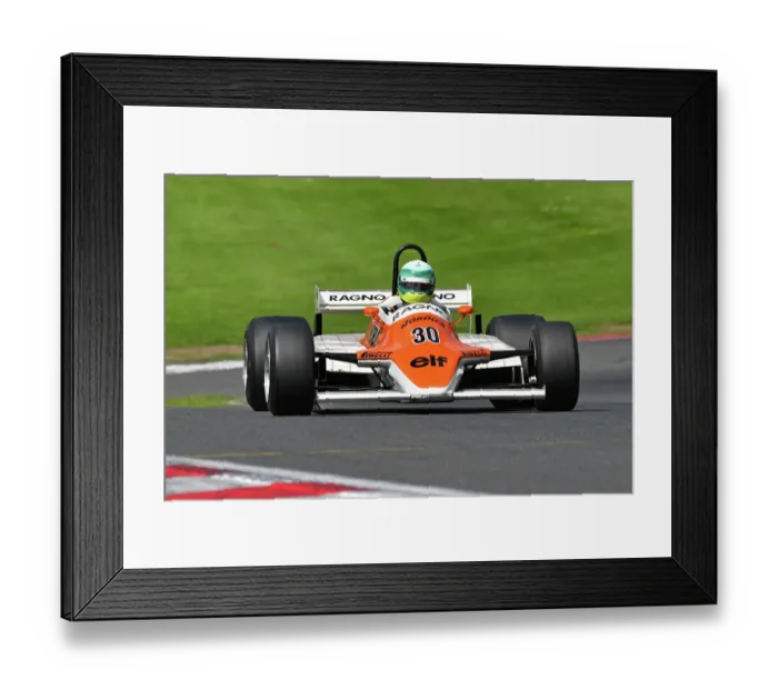 Framed Print : CJ13_9292 Simon Fish, Arrows A4.jpg Framed Print : CJ13_9292 Simon Fish, Arrows A4.jpg