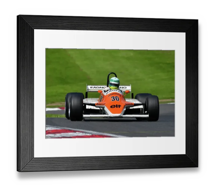 Framed Print : CJ13_9307 Simon Fish, Arrows A4.jpg Framed Print : CJ13_9307 Simon Fish, Arrows A4.jpg
