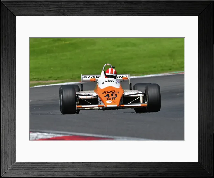 Framed Print : CJ13_9320 Nick Pink, Arrows A5.jpg