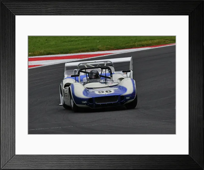 Framed Print : CJ13_9215 John Spiers, Nigel Greensall, McLaren M1B.jpg Framed Print : CJ13_9215 John Spiers, Nigel Greensall, McLaren M1B.jpg